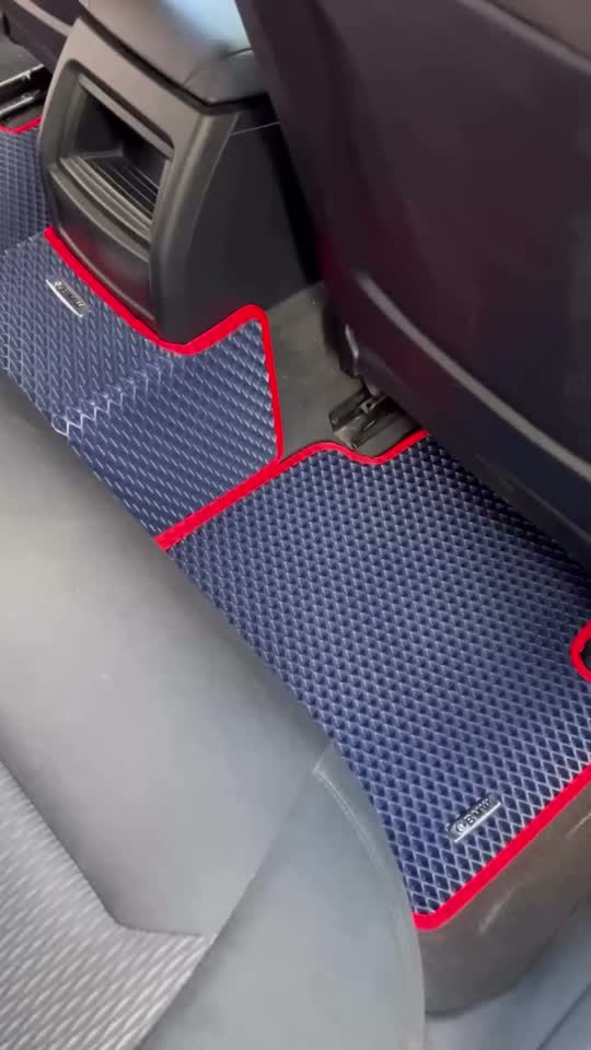BMW 3 Serisi EVA paspas - Lacivert taban, Kırmızı kenar